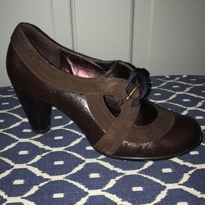 Clarks Indigo heels. Size 7.5